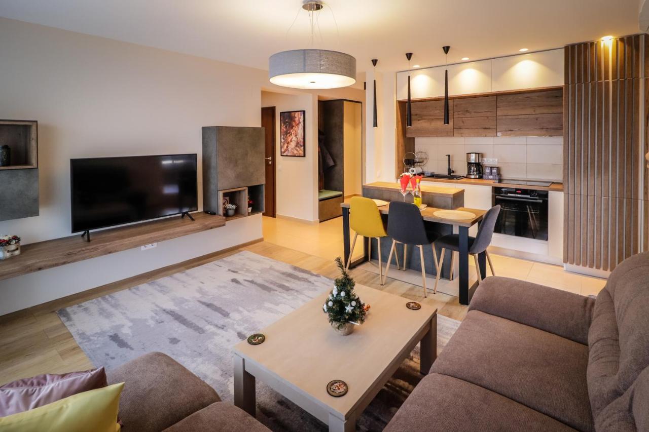 Lux Green Apartament 2 Apartment Brasov Luaran gambar