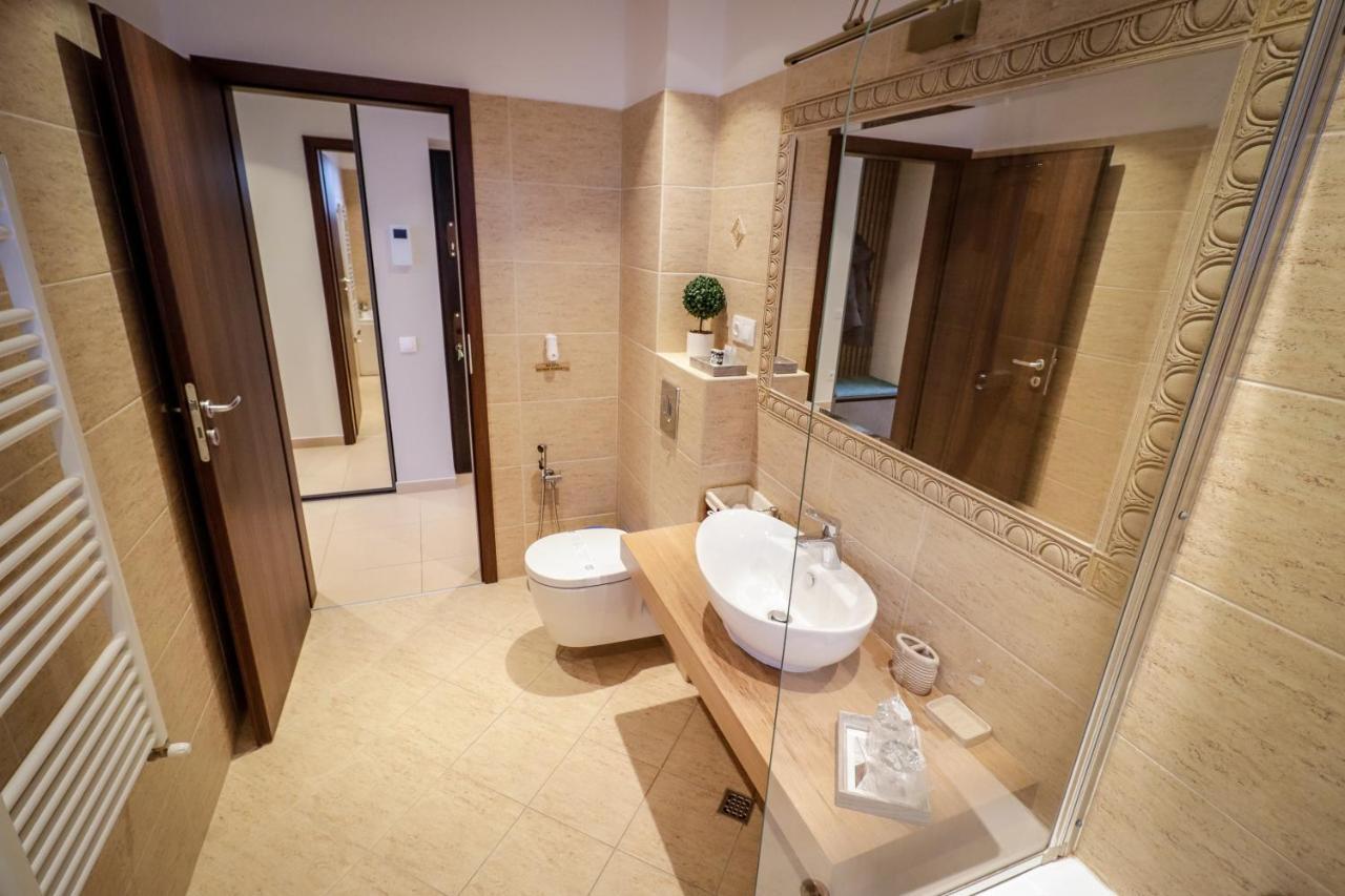 Lux Green Apartament 2 Apartment Brasov Luaran gambar