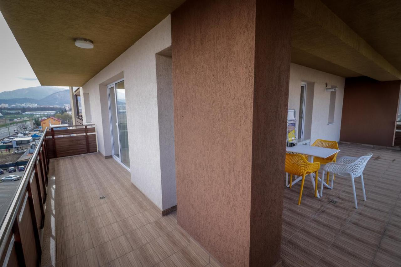 Lux Green Apartament 2 Apartment Brasov Luaran gambar